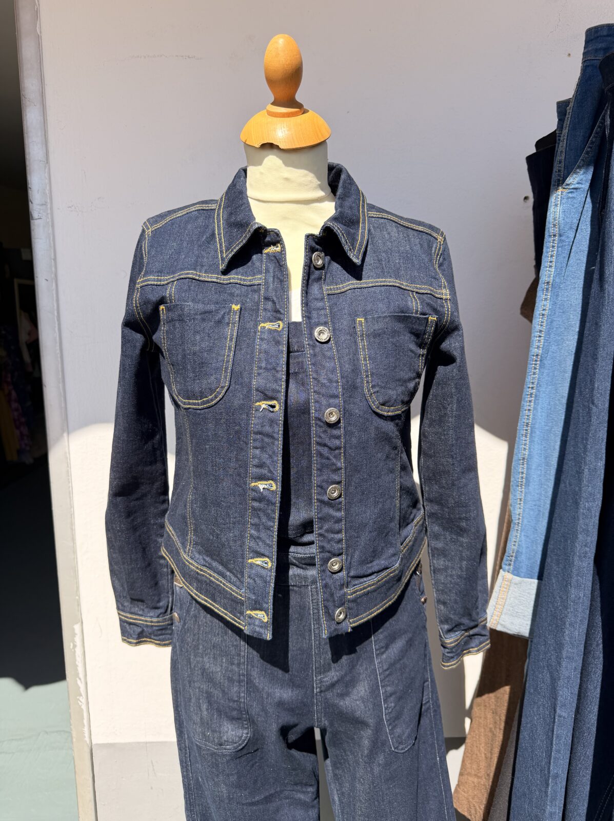 Queen Kerosin Damen Jeansjacke Rock ’n’ Roll - XS – Bild 2