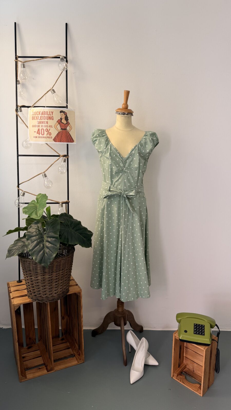 Queen Kerosin Swing Kleid Polka Dots Mint