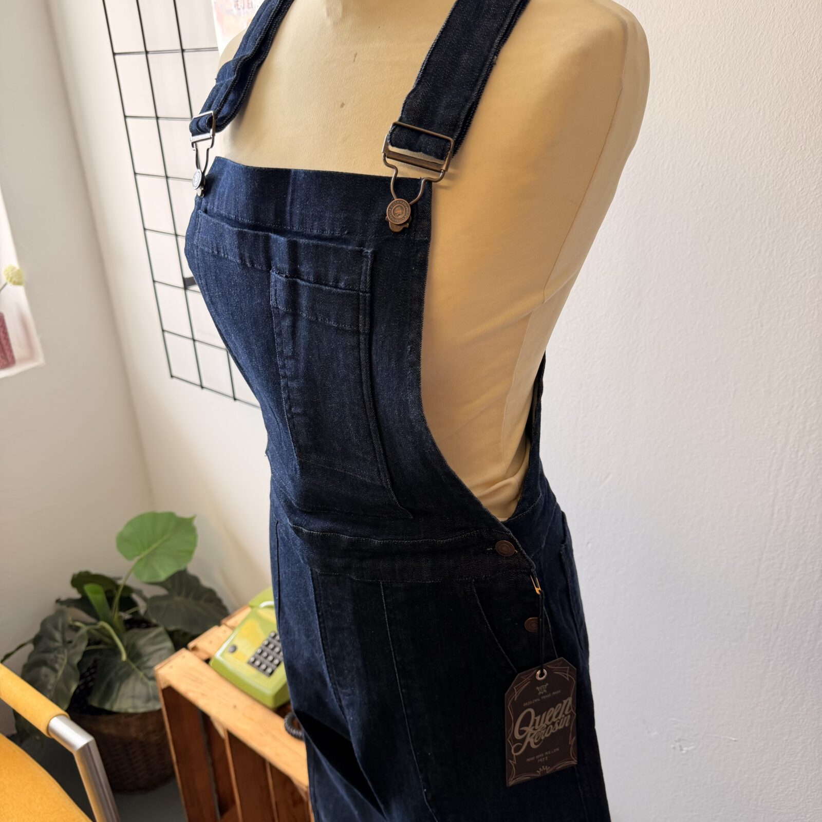 Queen Kerosin Damen Denim Latzhose – Bild 2