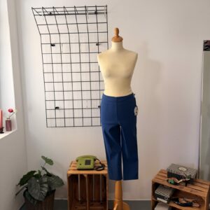 Hell Bunny Capri Hose blau