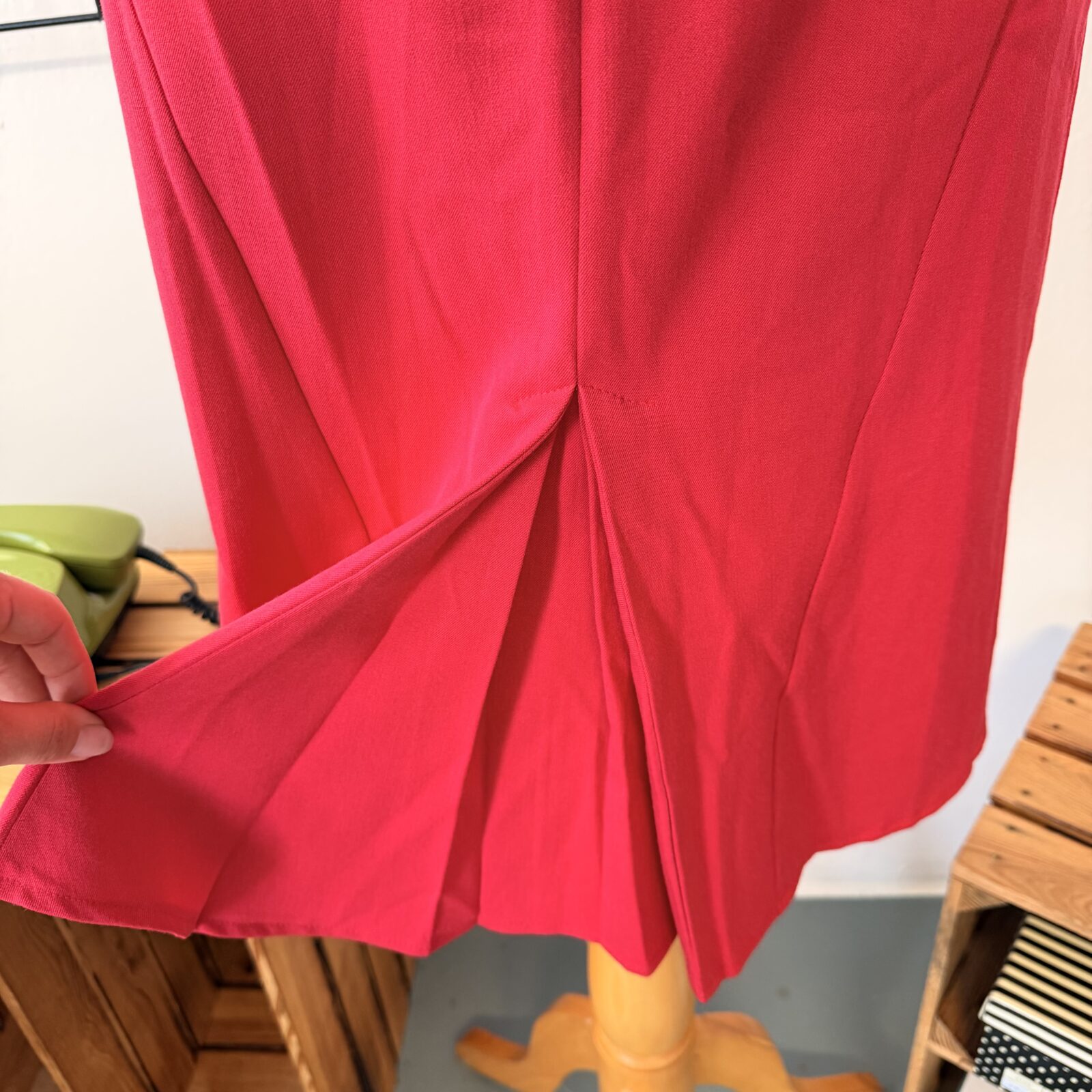 Miss Candyfloss Damen Kleid rot mit Gürtel & Schößchen – Bild 7
