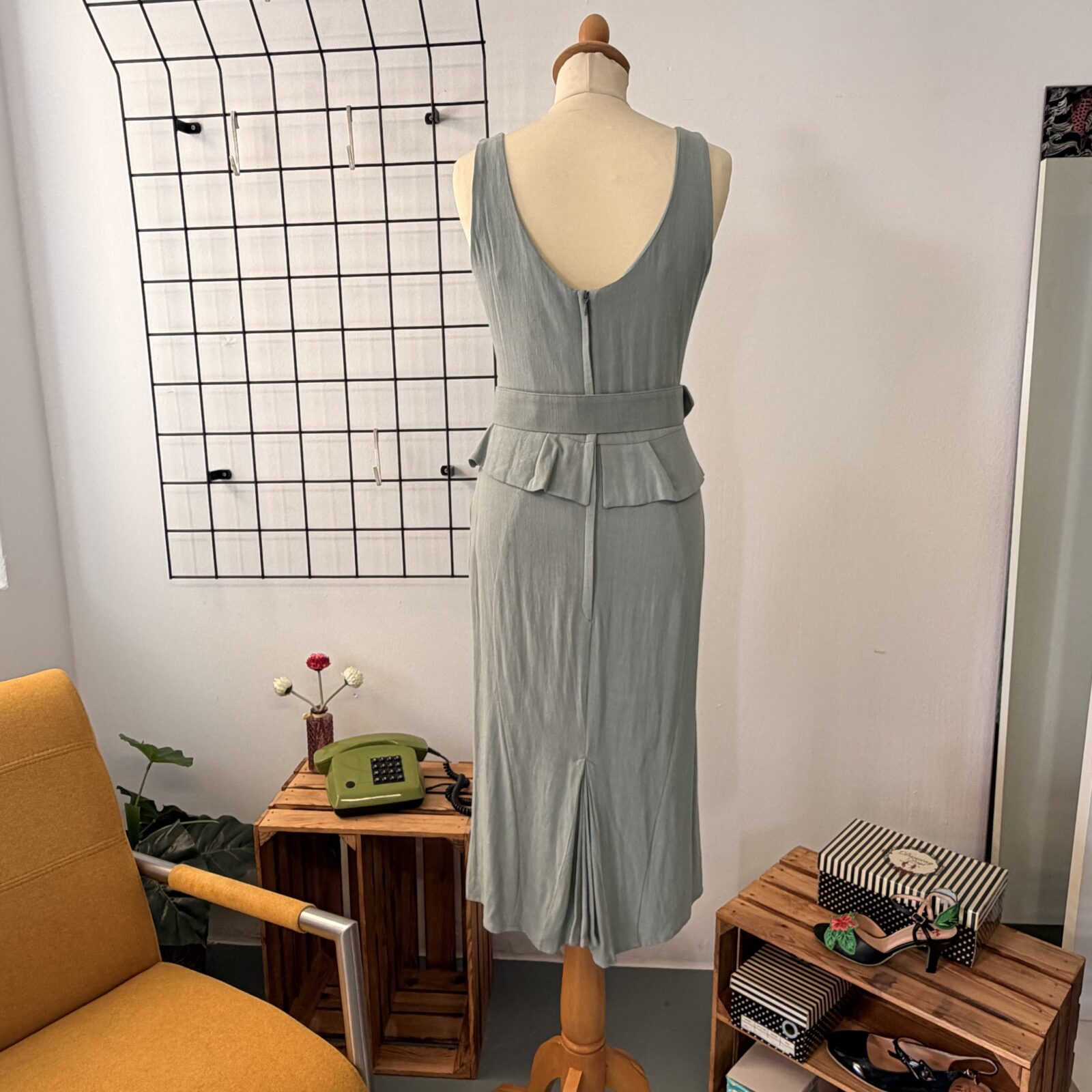 Miss Candyfloss Damen Kleid hellblau mit Schößchen & Gürtel – Bild 5