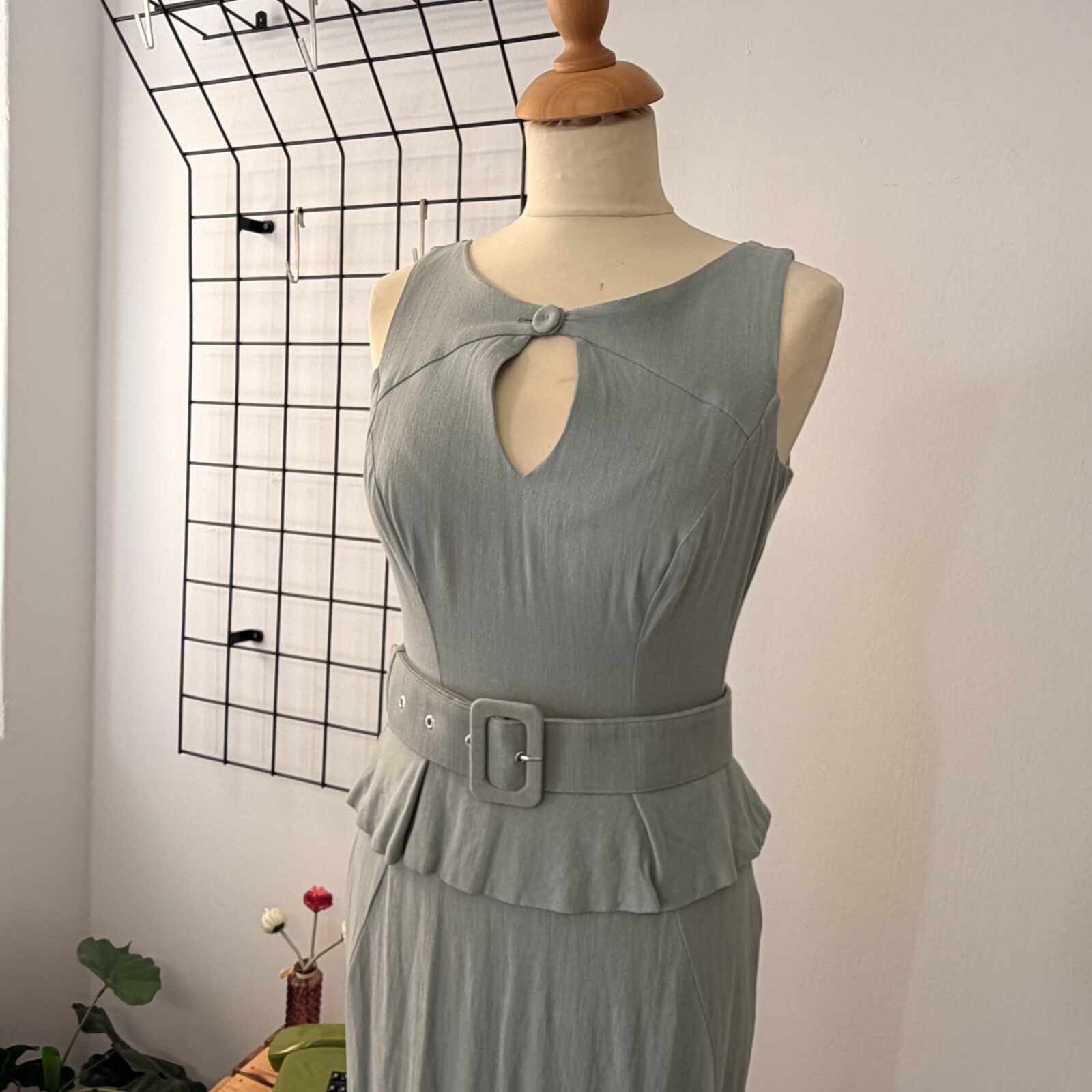 Miss Candyfloss Damen Kleid hellblau mit Schößchen & Gürtel – Bild 8