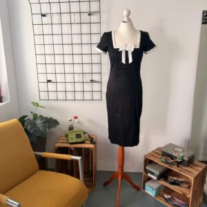 Banned Damen Etuikleid Schwarz Weiße Schleife